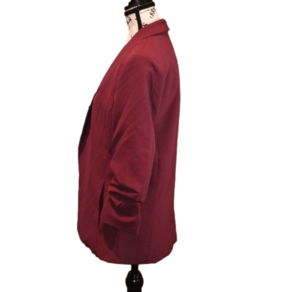 EUC Women's Jacket - Picture 10 of 16